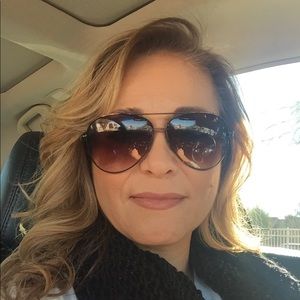 Meet your Posher, Keila